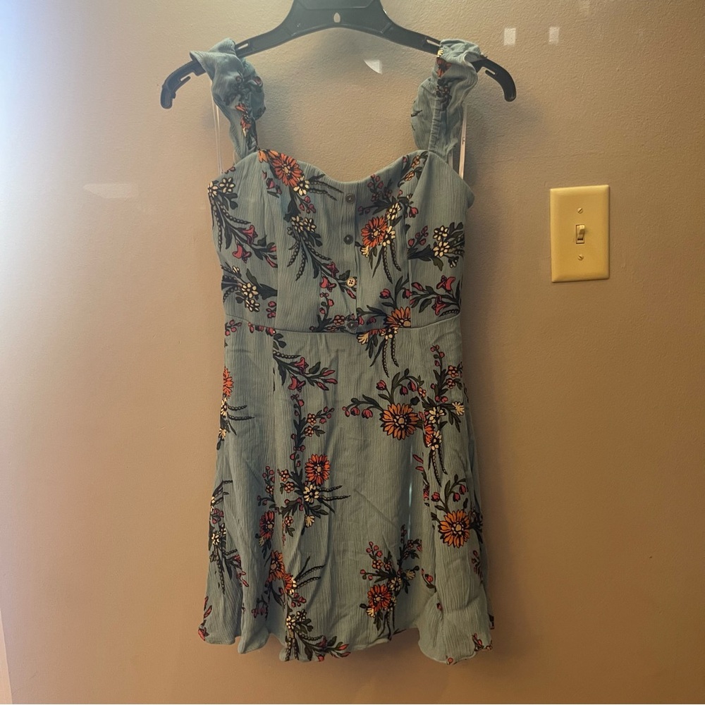 Lulu’s Blue Floral Sleeveless Dress